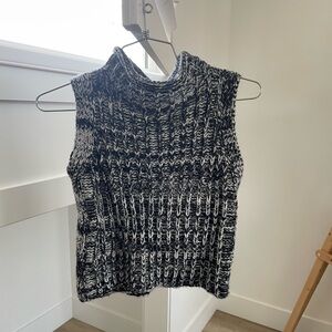 Hannayujin alpaca blend hand loomed knit crop top